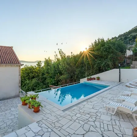 New With Stunning Sea View & Private Pool Διαμέρισμα